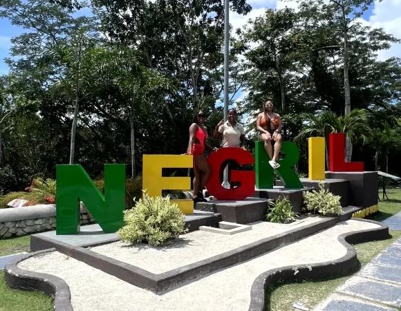 Negril Day Trip (Rick's Cafe/ Margaritaville Negril)